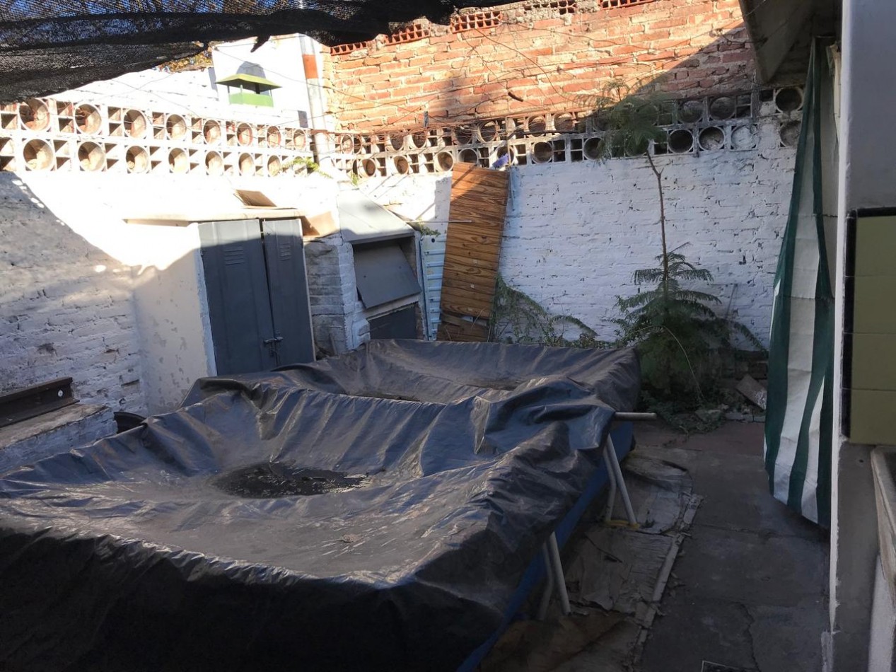 Barrio San Rafael | Oportunidad, Casa Esquina a Reciclar en Venta