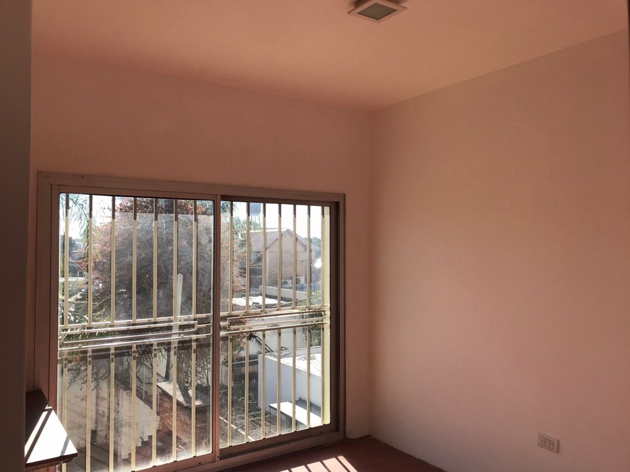 LOS NARANJOS CASA PLANTA ALTA PARA USO COMERCIAL