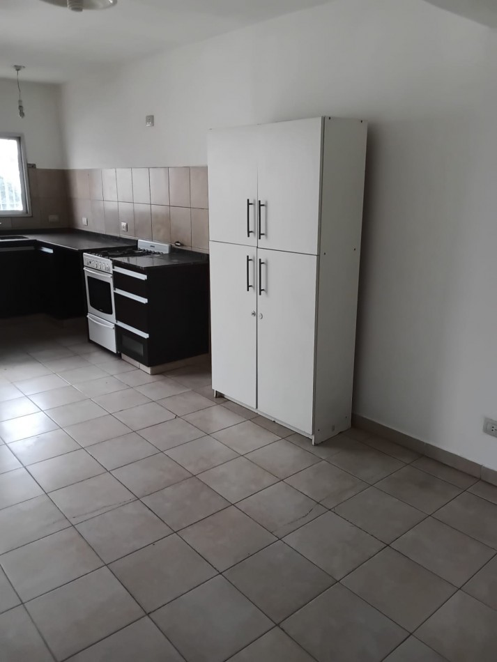 B° PARQUE CAPITAL, DEPARTAMENTO PLANTA ALTA ESTILO LOFT.- 