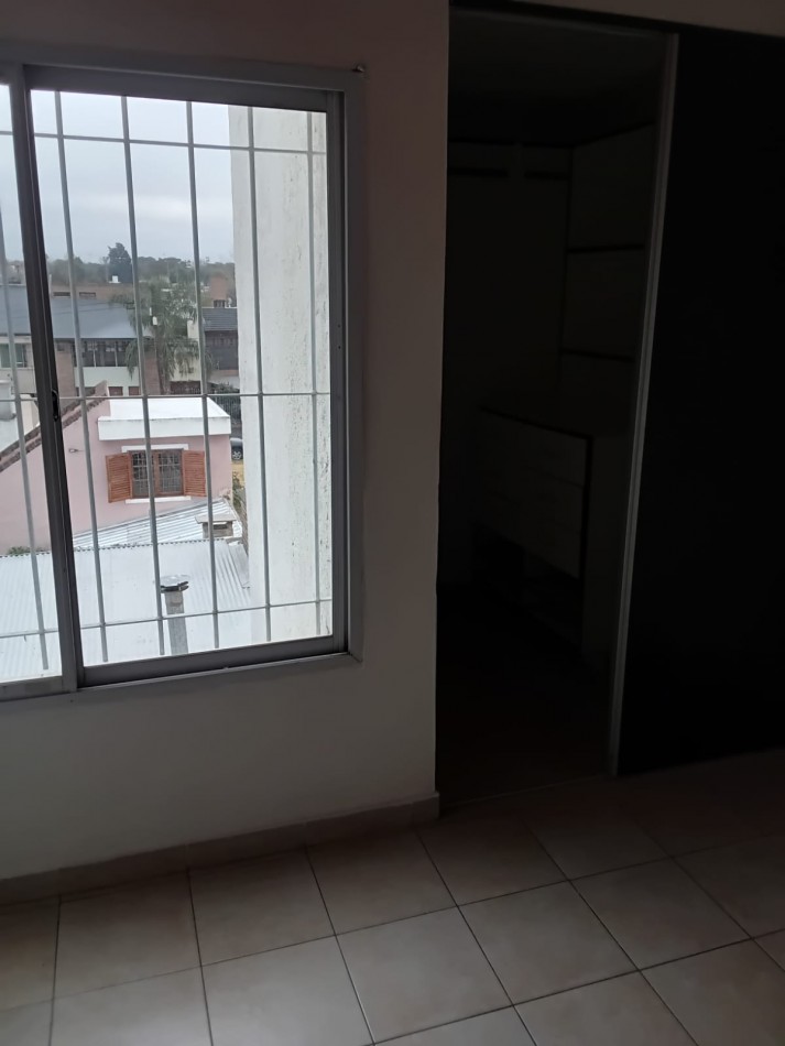 B° PARQUE CAPITAL, DEPARTAMENTO PLANTA ALTA ESTILO LOFT.- 