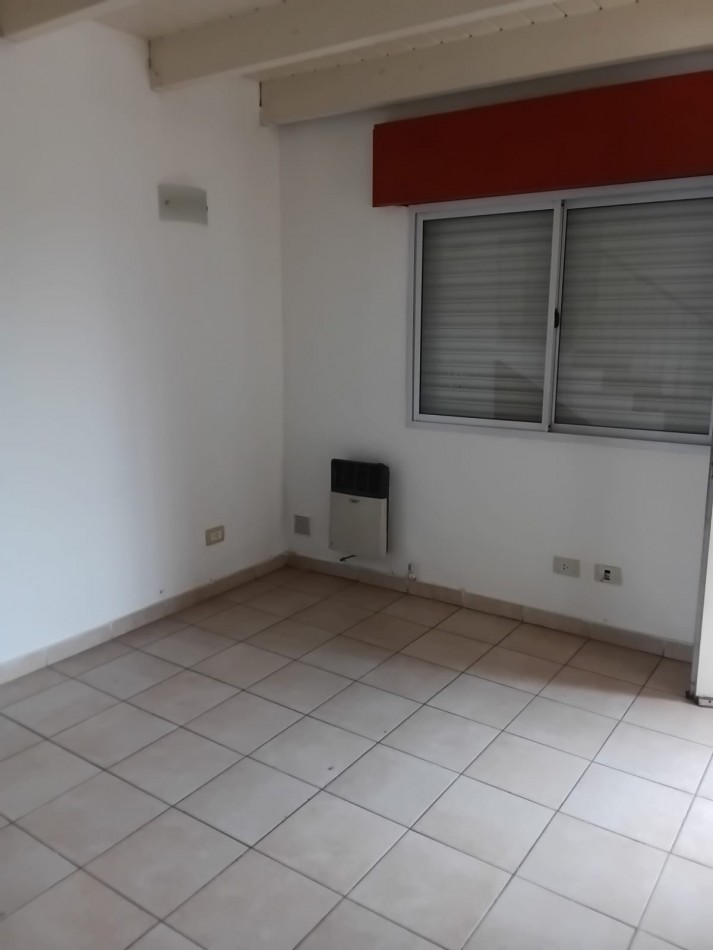 B° PARQUE CAPITAL, DEPARTAMENTO PLANTA ALTA ESTILO LOFT.- 