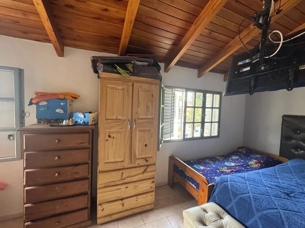 B° Mariano Balcarce, impecable DUPLEX ESQUINA, proximo a ruta 20.-