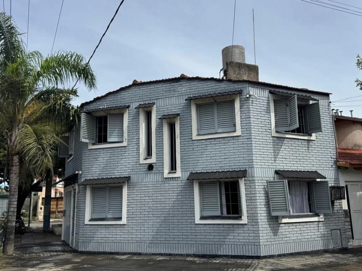 B° Mariano Balcarce, impecable DUPLEX ESQUINA, proximo a ruta 20.-