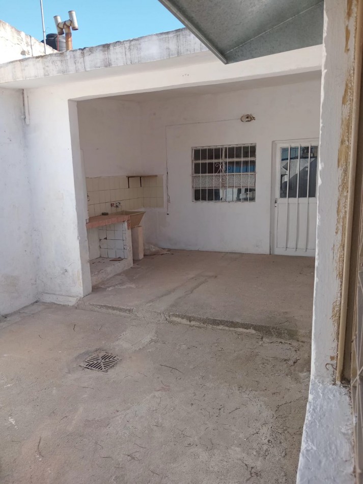 MATIENZO, IMPECABLE PROPIEDAD, MUY LINDA ZONA.- 