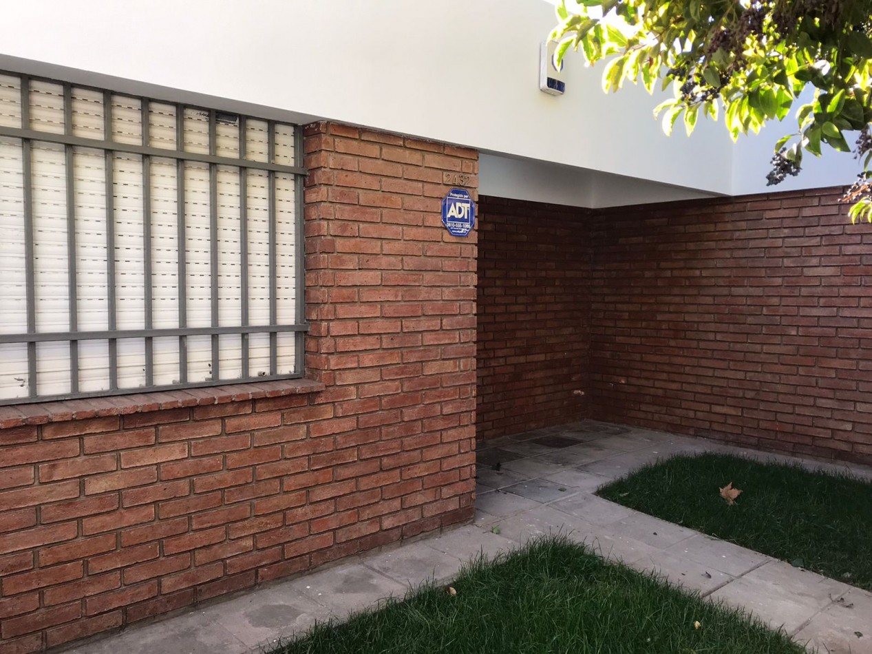 B° Mariano Balcarce ( pegado a barrio parque capital). MUY LINDA ZONA.-