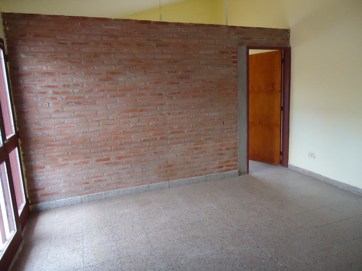 VILLA ADELA, DEPARTAMENTO EXTERNO.-