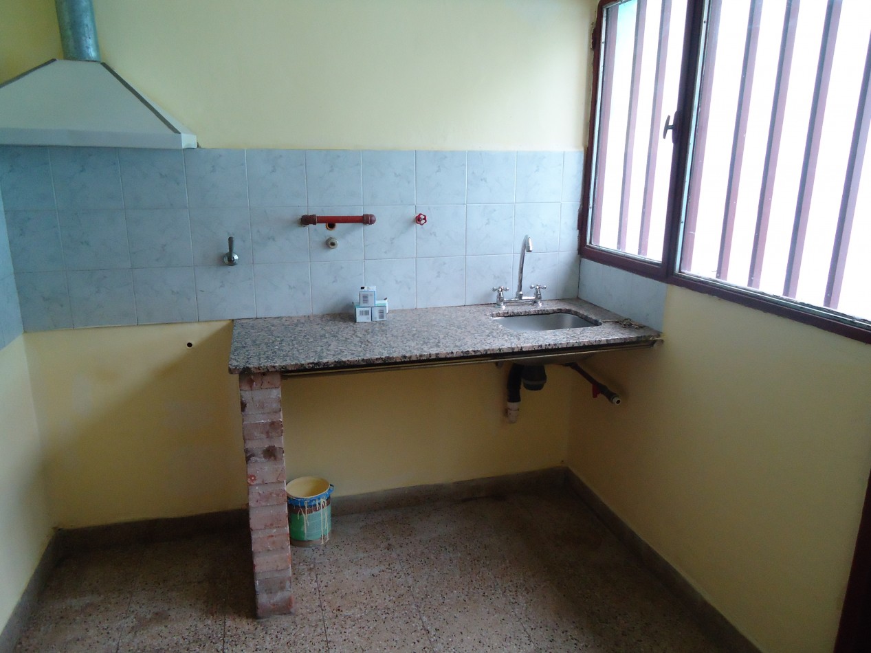 VILLA ADELA, DEPARTAMENTO EXTERNO.-