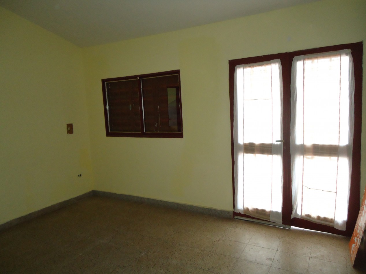 VILLA ADELA, DEPARTAMENTO EXTERNO.-