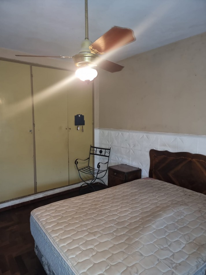SE VENDE BARRIO ATE, Inversion asegurada: casa + 2 departamentos con potencial de renta