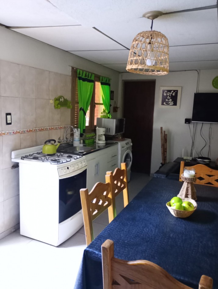 SE VENDE BARRIO ATE, Inversion asegurada: casa + 2 departamentos con potencial de renta