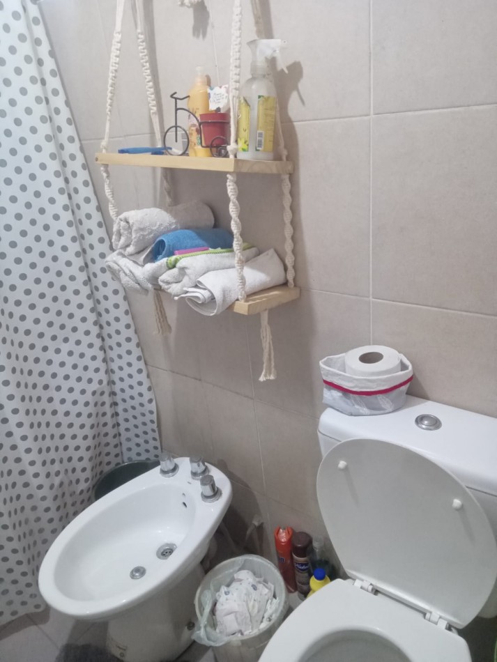 SE VENDE BARRIO ATE, Inversion asegurada: casa + 2 departamentos con potencial de renta