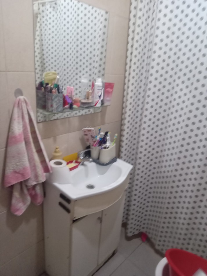 SE VENDE BARRIO ATE, Inversion asegurada: casa + 2 departamentos con potencial de renta
