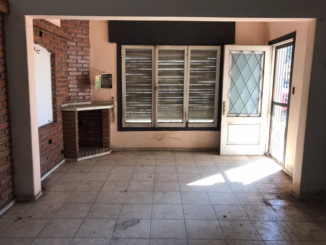 SOBRE RUTA 20( AVENIDA FUERZA AEREA AL 2400) ZONA 100% COMERCIAL Y BANCARIA.-