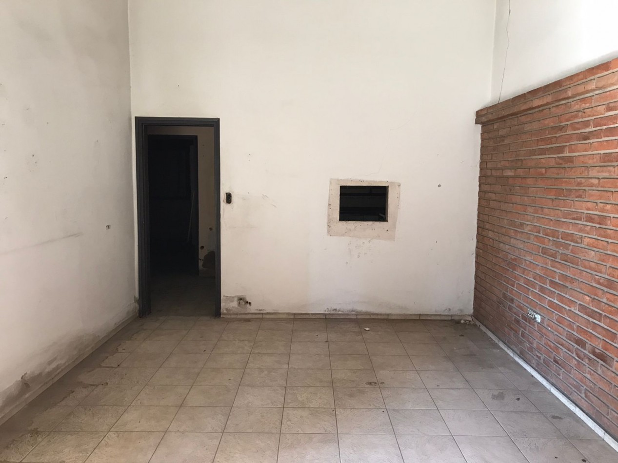 SOBRE RUTA 20( AVENIDA FUERZA AEREA AL 2400) ZONA 100% COMERCIAL Y BANCARIA.-