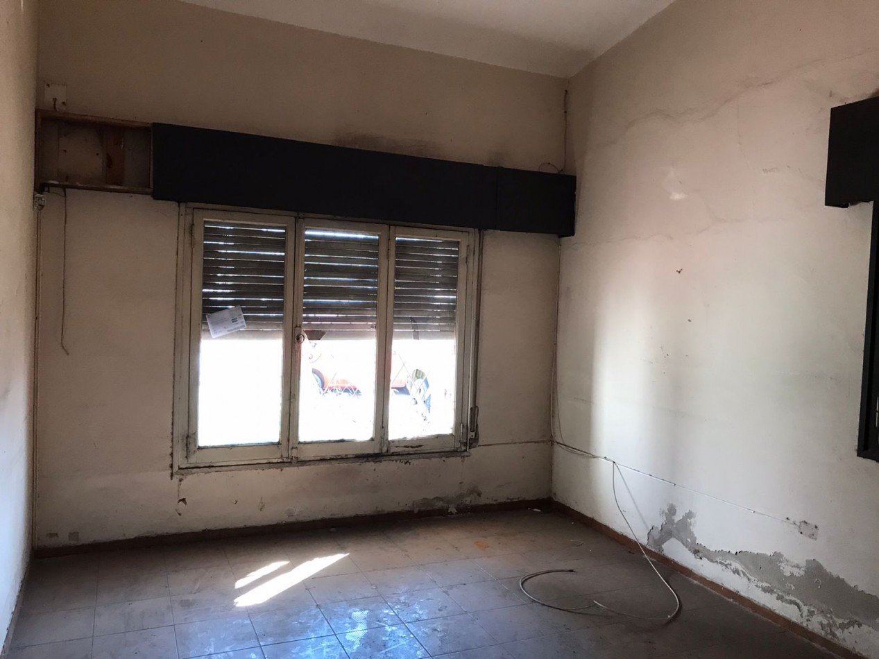 SOBRE RUTA 20( AVENIDA FUERZA AEREA AL 2400) ZONA 100% COMERCIAL Y BANCARIA.-