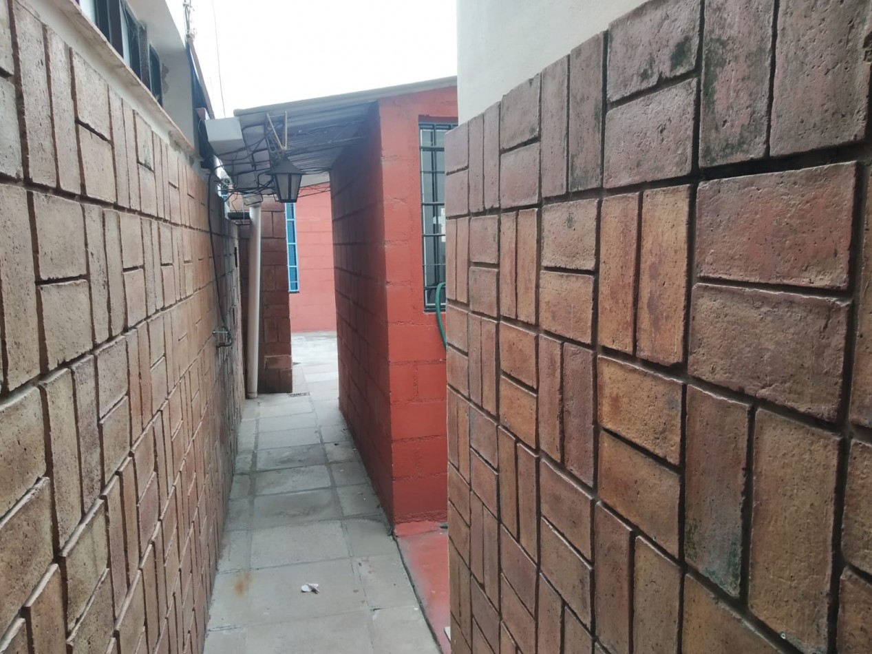 CASA TIPO DUPLEX Bo PARQUE VELEZ SARFIELD, LINDA ZONA