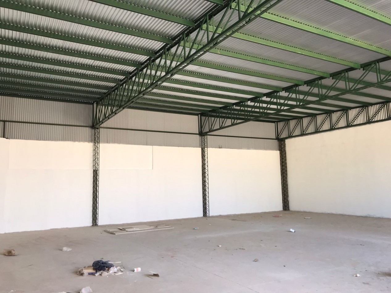 ALBERDI, ESPECTACULAR GALPON NUEVO A ESTRENAR.-