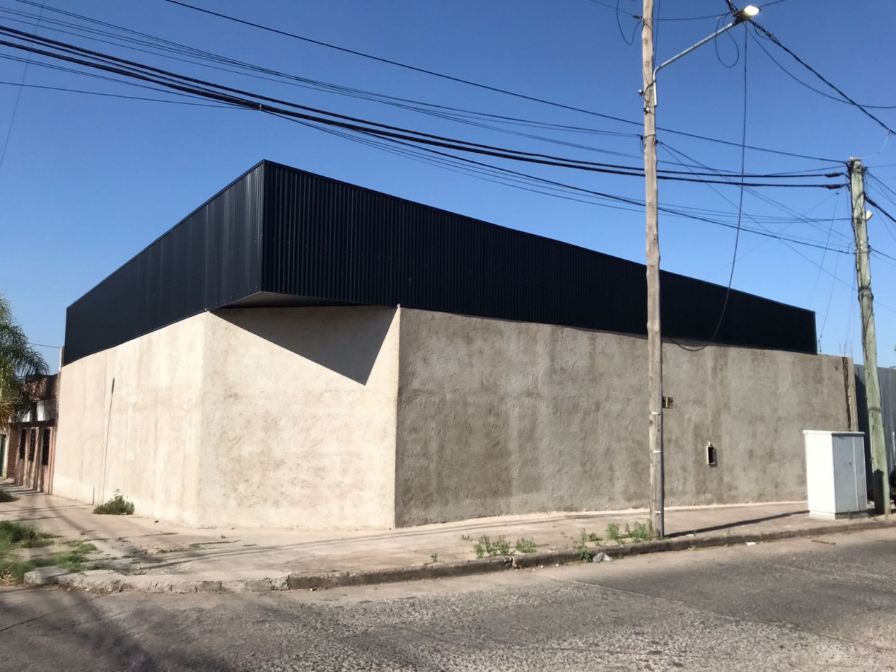 ALBERDI, ESPECTACULAR GALPON NUEVO A ESTRENAR.-