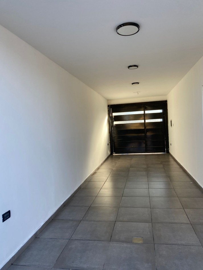 BARRIO VILLA ADELA, SE ALQUILA HERMOSA PROPIEDAD NUEVA A ESTRENAR 