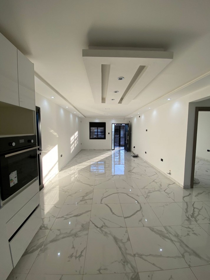 BARRIO VILLA ADELA, SE ALQUILA HERMOSA PROPIEDAD NUEVA A ESTRENAR 
