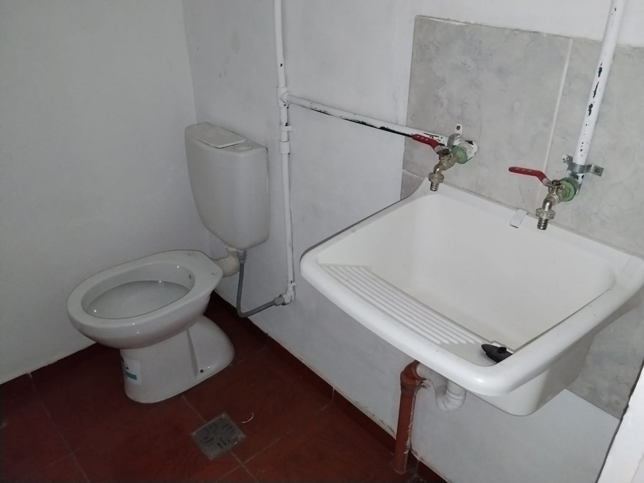 ALTO ALBERDI, " GALPON NUEVO" 
