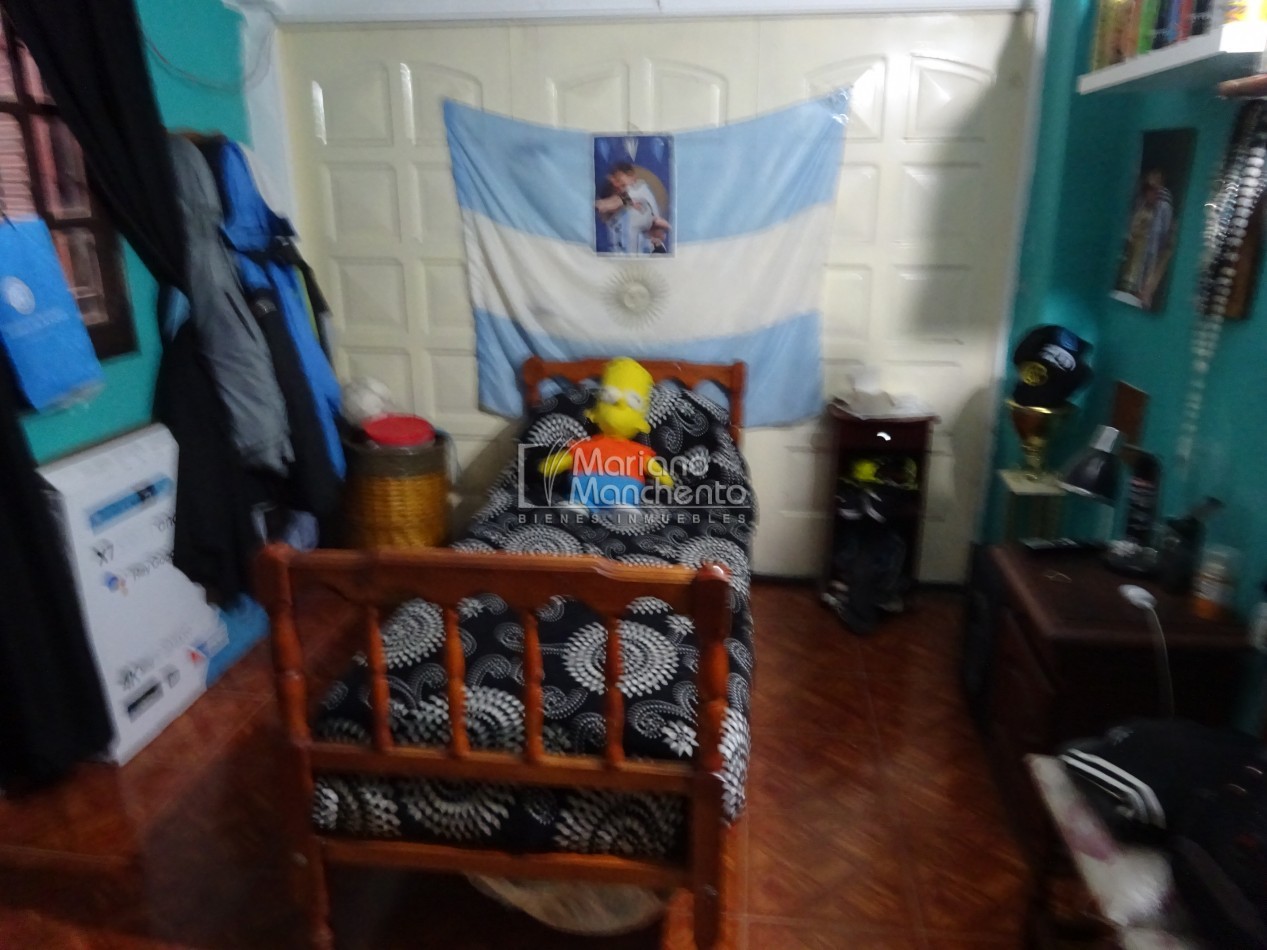 SE VENDE CASA CON DEPARTAMENTO EN BARRIO AMEGHINO SUR