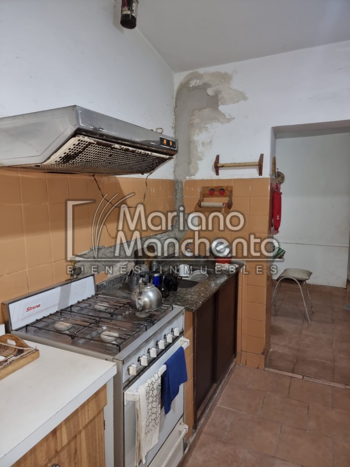 BARRIO MATIENZO, SE VENDE PROPIEDAD AMPLIA