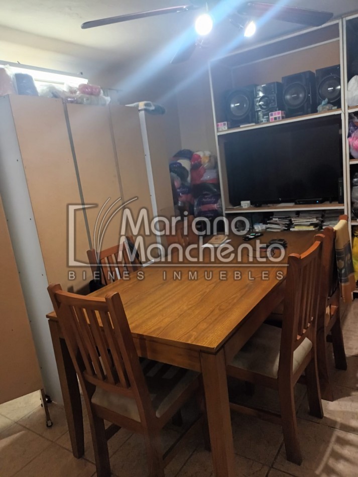 BARRIO VILLA ADELA, OPORTUNIDAD, CASA PARA LA VENTA ( APTA CREDITO CON PLANOS) 
