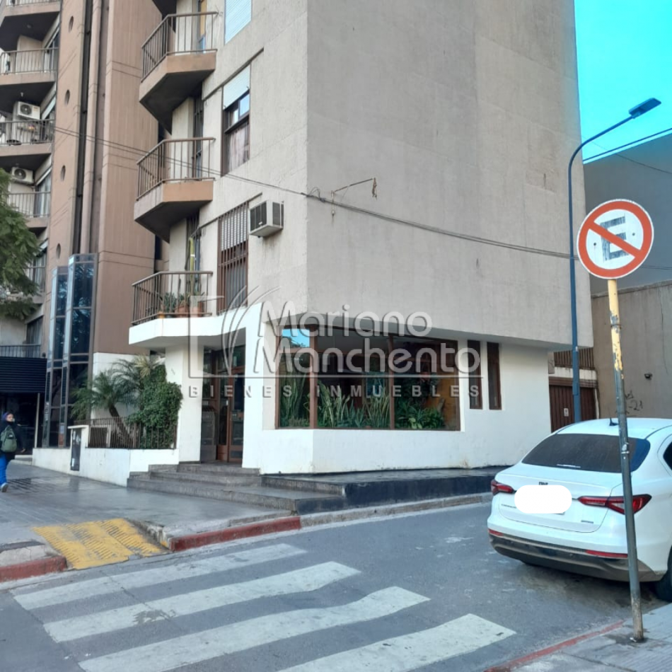 Oportunidad, se vende comoda cochera en Barrio Centro