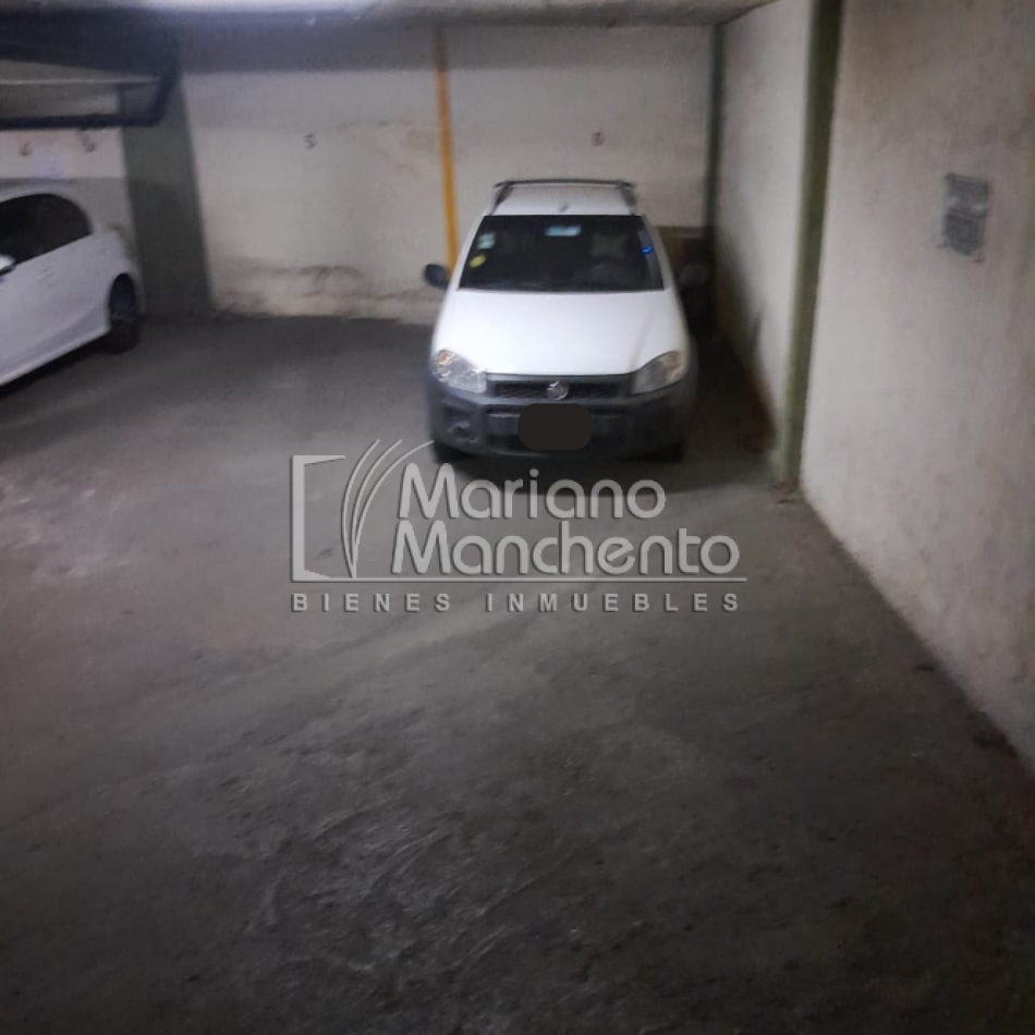 Oportunidad, se vende comoda cochera en Barrio Centro