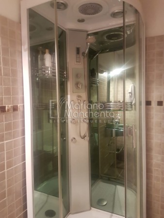 Barrio Avenida, se vende excelente casa mas departamento 