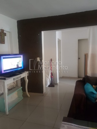 Barrio Avenida, se vende excelente casa mas departamento 