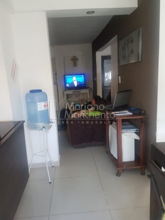 Barrio Avenida, se vende excelente casa mas departamento 