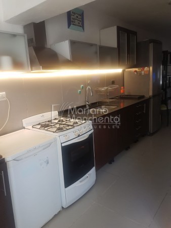 Barrio Avenida, se vende excelente casa mas departamento 
