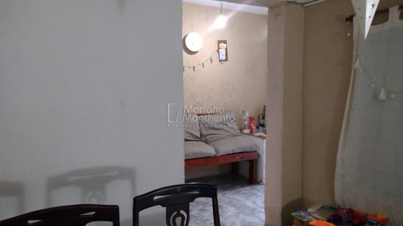  Achaval Peña, Excelente Zona, Rapido Acceso Al Centro.- Vivienda + departamento.-