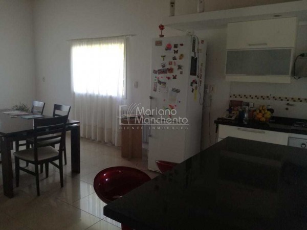Barrio Los Soles, imperdible casa esquina VALLE ESCONDIDO