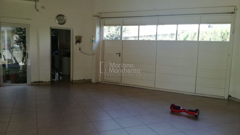 Barrio Los Soles, imperdible casa esquina VALLE ESCONDIDO