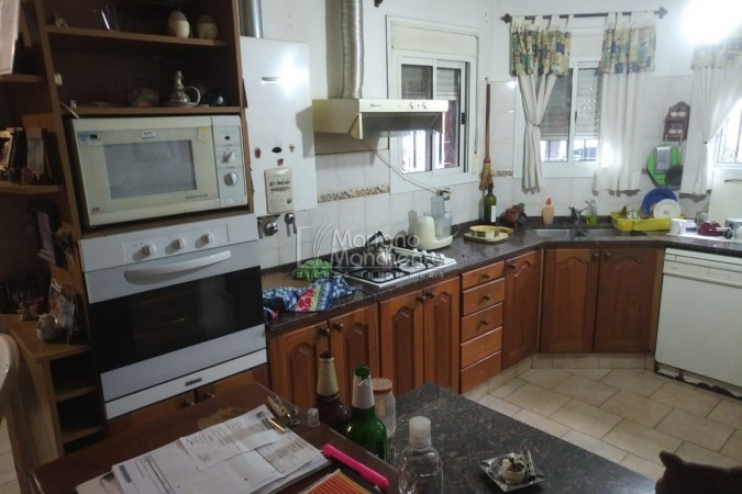 Excelente casa para la venta en Barrio Parque Capital, a metros del Club Barrio Parque