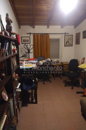 Excelente casa para la venta en Barrio Parque Capital, a metros del Club Barrio Parque
