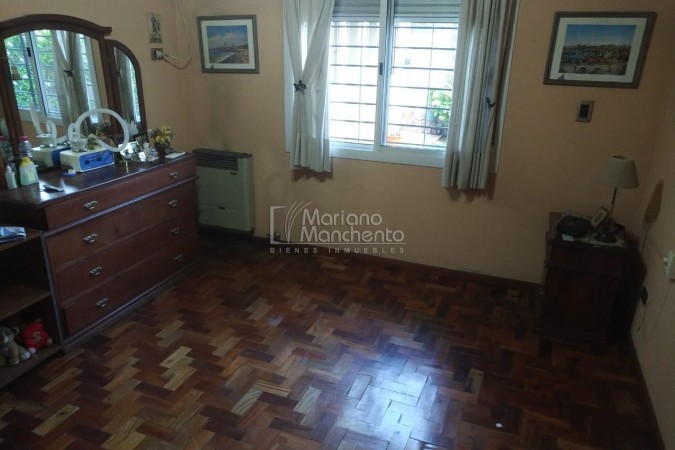 Excelente casa para la venta en Barrio Parque Capital, a metros del Club Barrio Parque