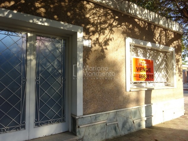 LOS PLATANOS, SOBRE CALLE PRINCIPAL DEL BARRIO, LINDA ZONA, APPTA CREDITO BANCOR.- 