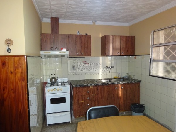 LOS PLATANOS, SOBRE CALLE PRINCIPAL DEL BARRIO, LINDA ZONA, APPTA CREDITO BANCOR.- 