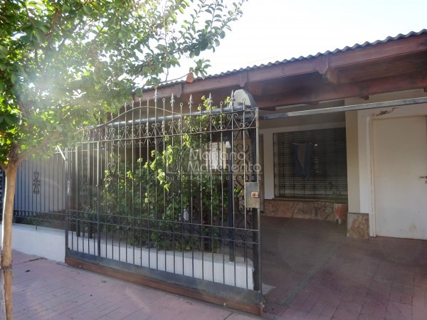 Excelente propiedad en Barrio Los Platanos para la venta
