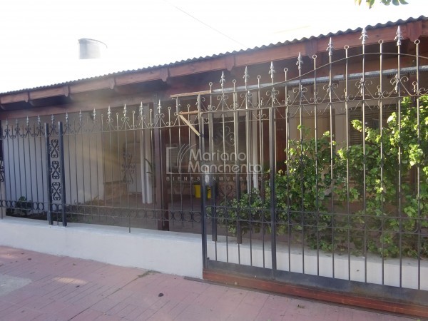 Excelente propiedad en Barrio Los Platanos para la venta