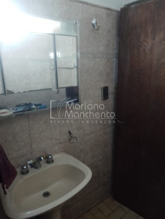 Se vende casa en Barrio Ameghino Sur.