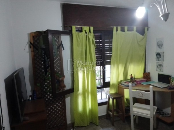 Se vende casa en Barrio Ameghino Sur.