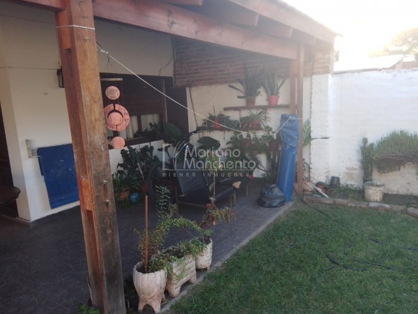Se vende casa en Barrio Ameghino Sur.