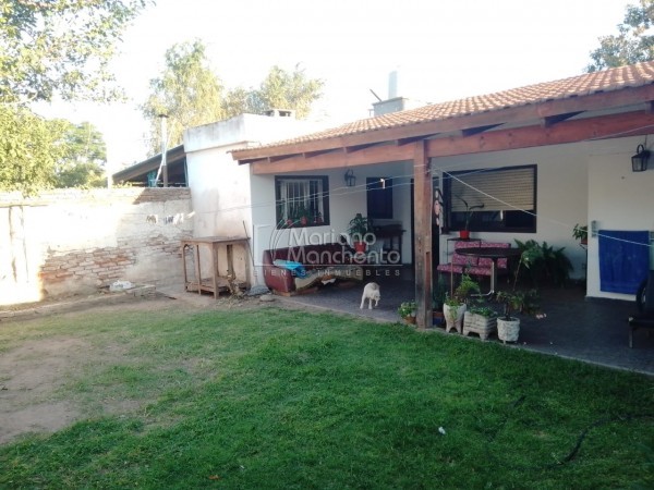 Se vende casa en Barrio Ameghino Sur.