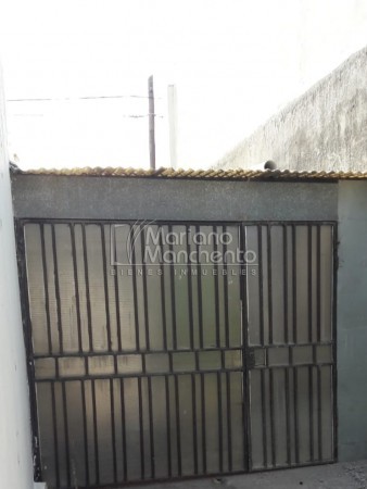 LOS PLATANOS, EXCELENTE VIVIENDA CON PILETA " SEÑADA" 