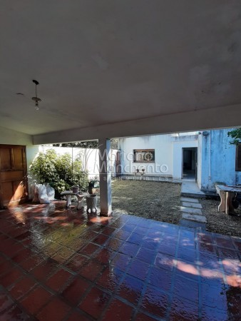 ALTO ALBERDI, FRENTE AL CLUB LA "U" APPTA CREDITO BANCOR.-